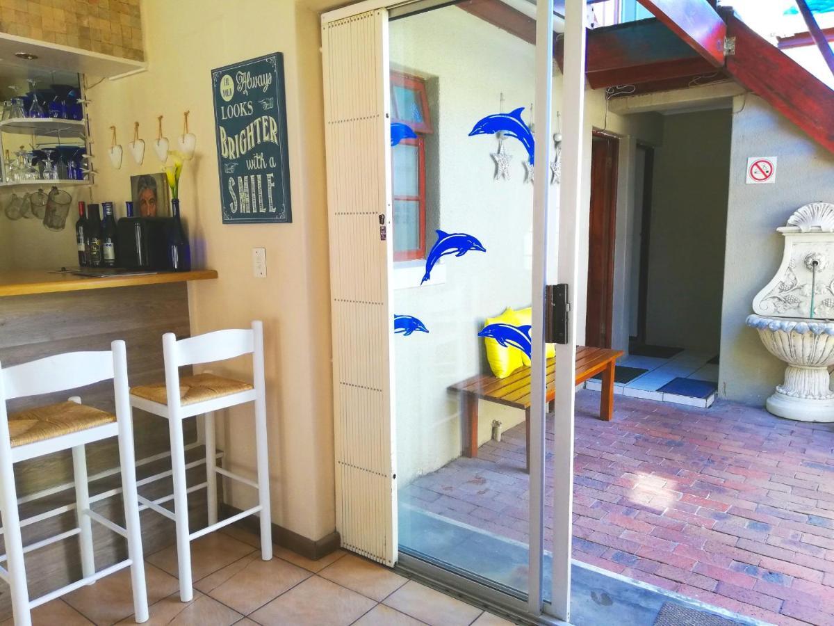 Dolphin Inn Blouberg Bloubergstrand Exterior photo